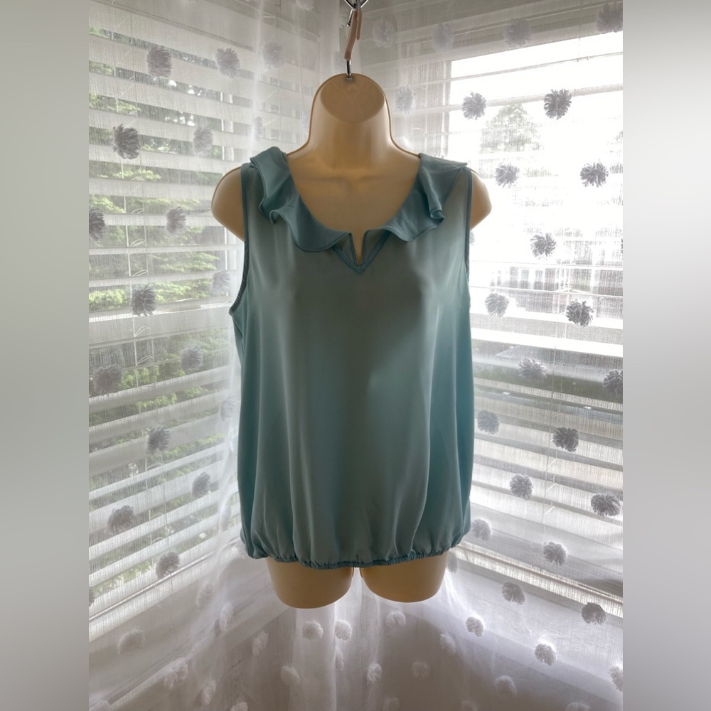 Loft light blue sleeveless blouse size small